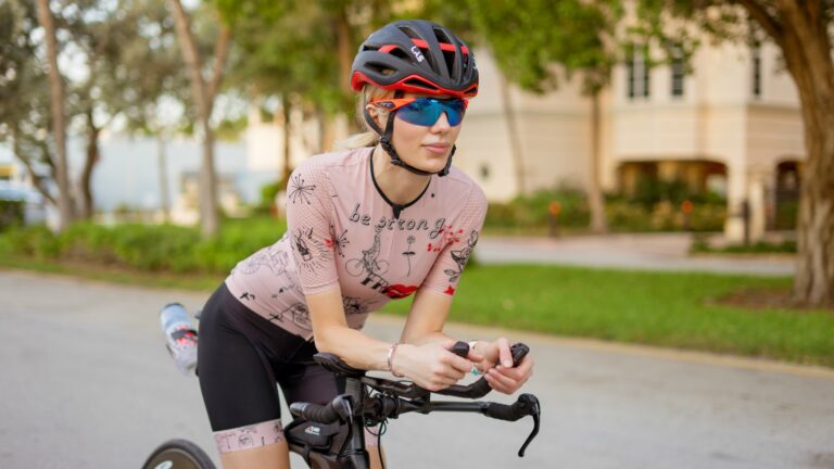 Езда на велосипеде крайне полезна: она задействует все мышцы тела