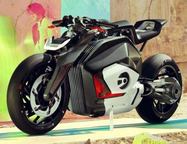 Компанія BMW Motorrad відклала випуск електромотоцикла