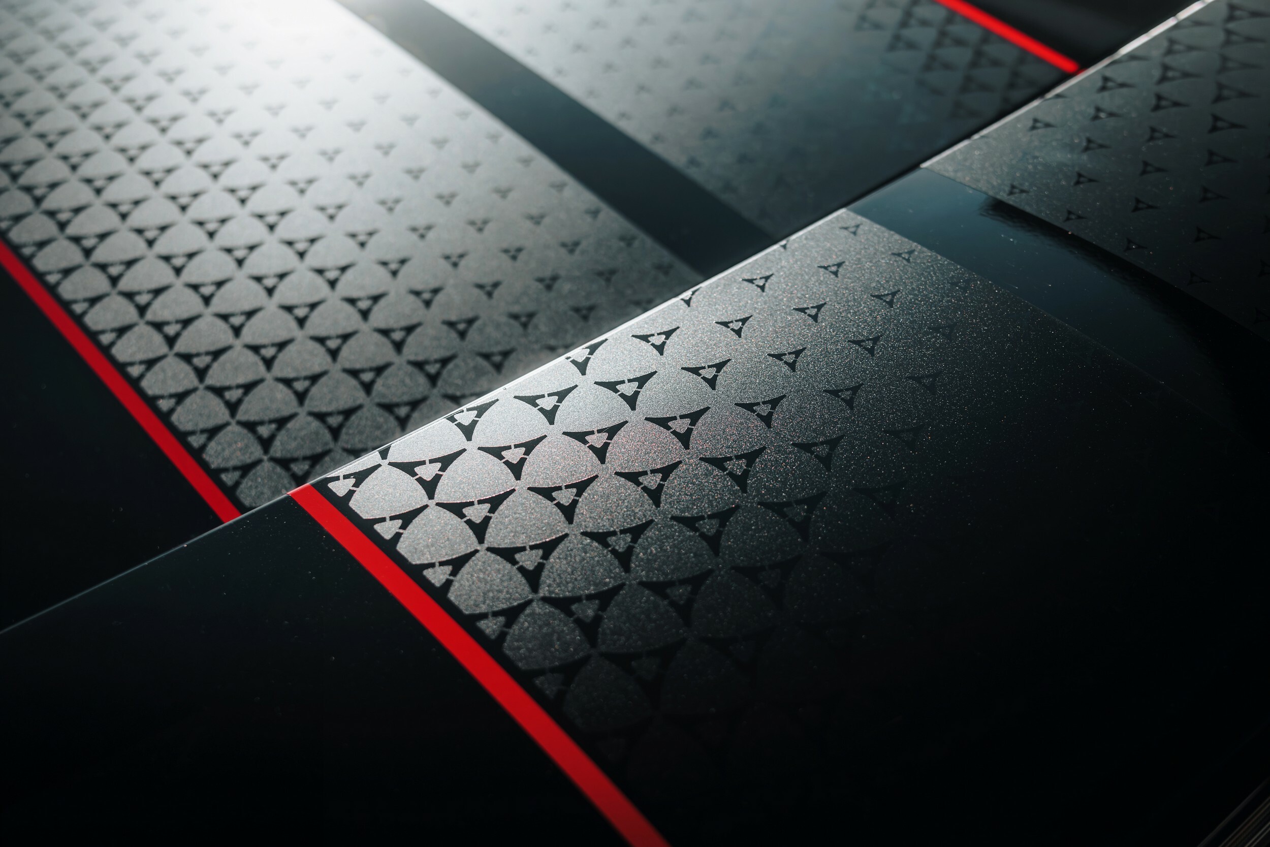 Dodge дражнить індивідуальний зарядний пристрій Daytona