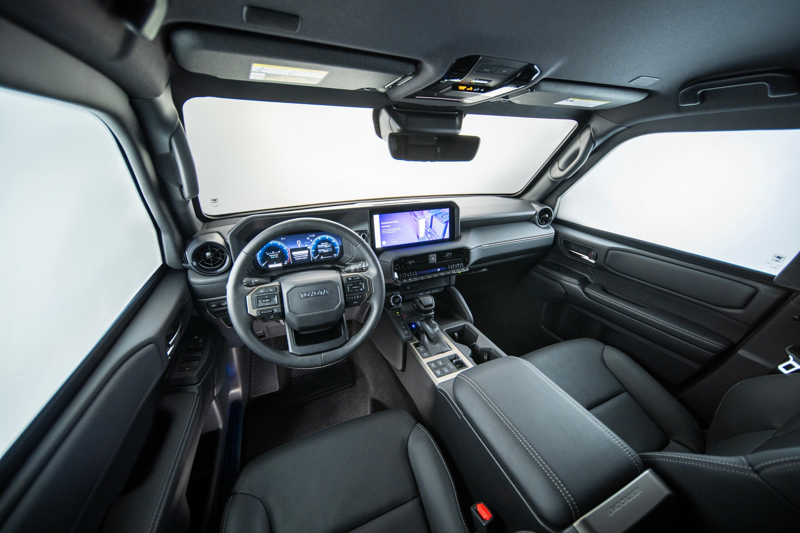 Цей Toyota Land Cruiser витримає кулі та гранати