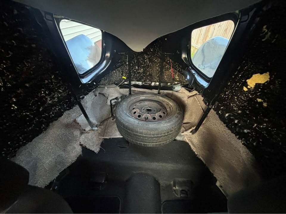 Кастомний міні-бетмобіль змушує нас запитати, що йому підійде?