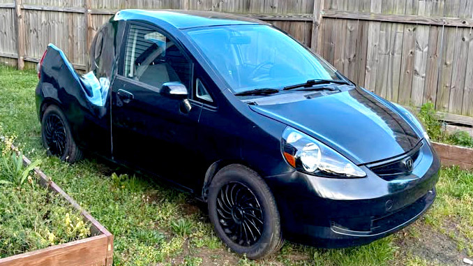 Кастомний міні-бетмобіль змушує нас запитати, що йому підійде?