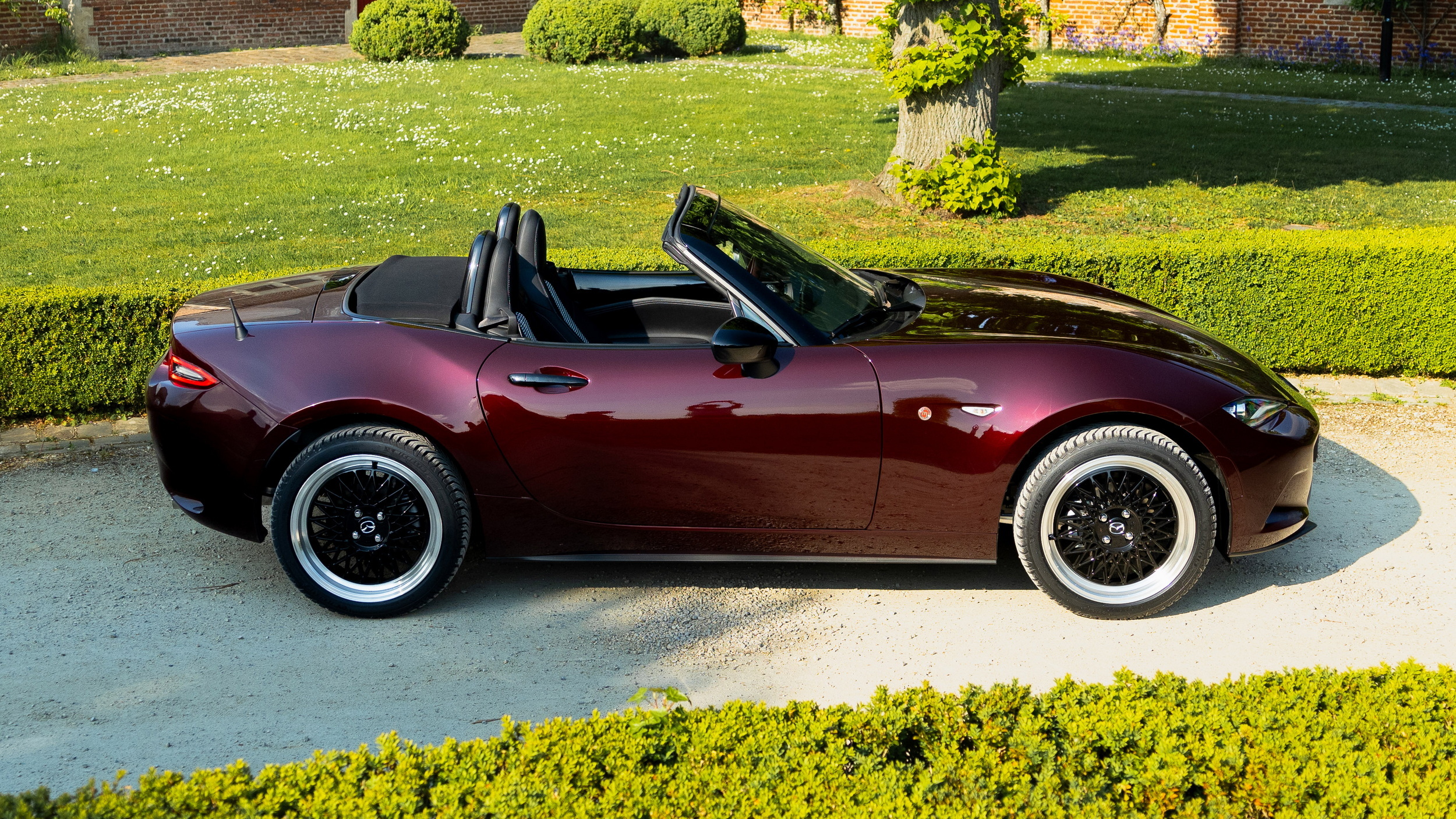 Спеціальна пропозиція дилера MX-5 – це лист кохання до Cosmo Coupe 1967 року