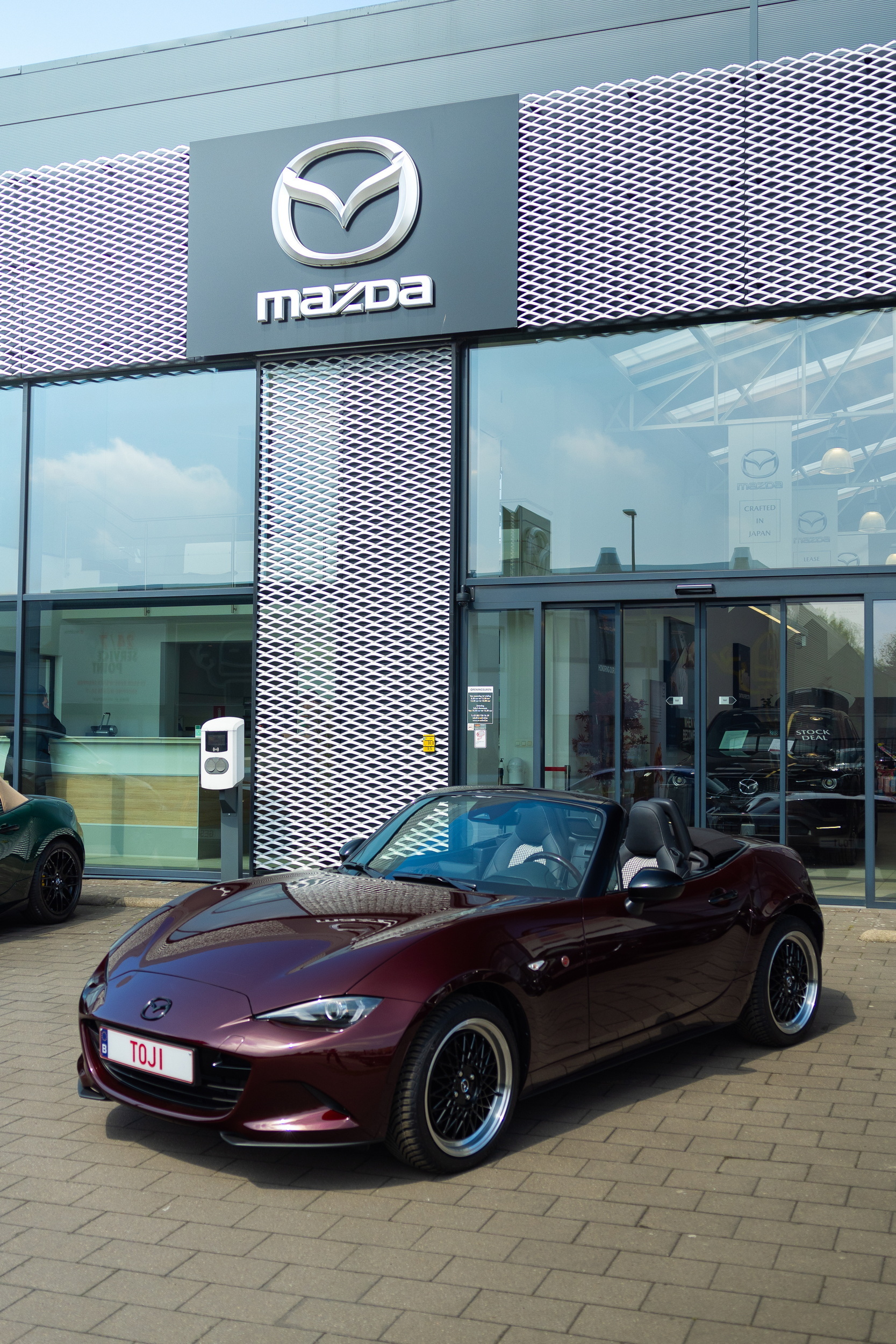 Спеціальна пропозиція дилера MX-5 – це лист кохання до Cosmo Coupe 1967 року