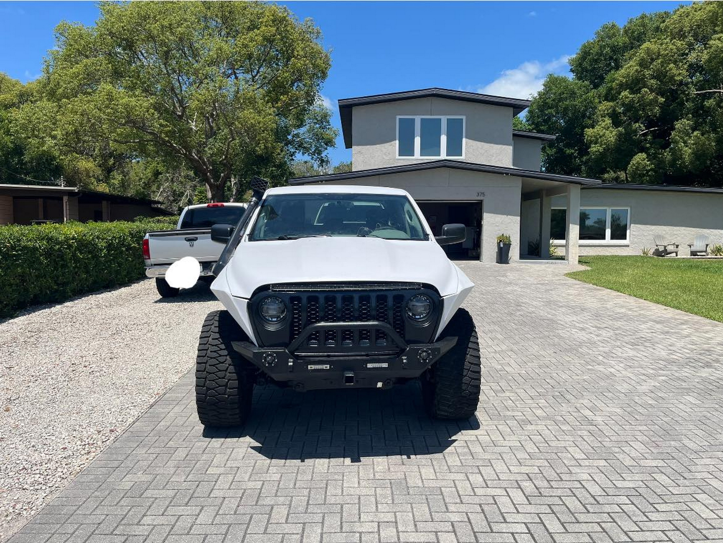 Він розірвав барана та побудував щось, на що Jeep не наважився