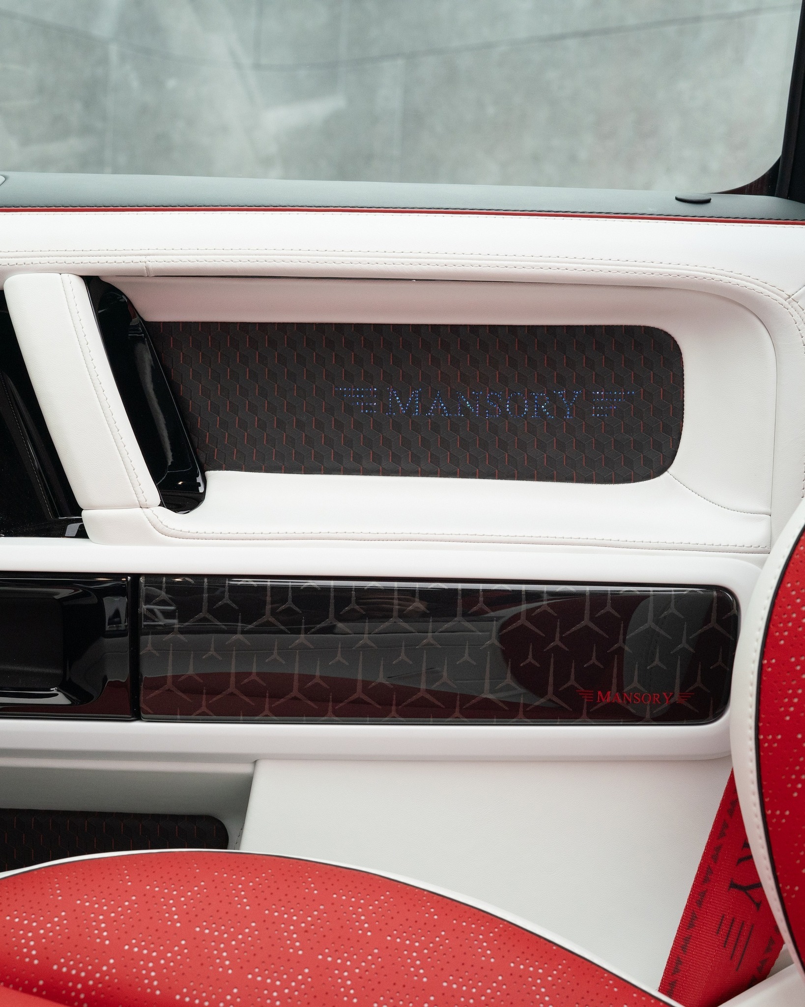 Кабріолет G-класу Suicide Door щойно зник, як і стандарти