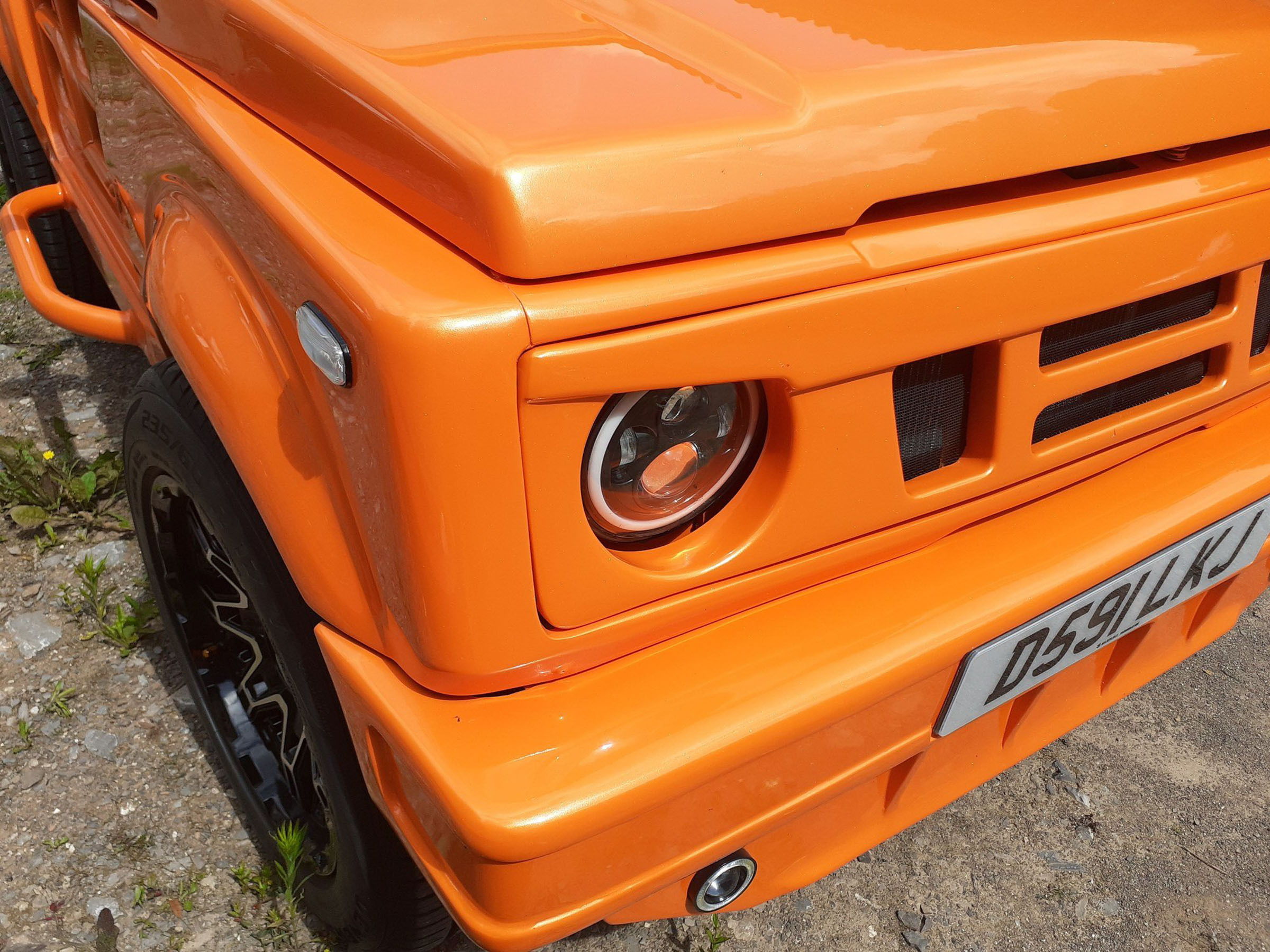 Ви ніколи не бачили Suzuki Jimny таким розлюченим