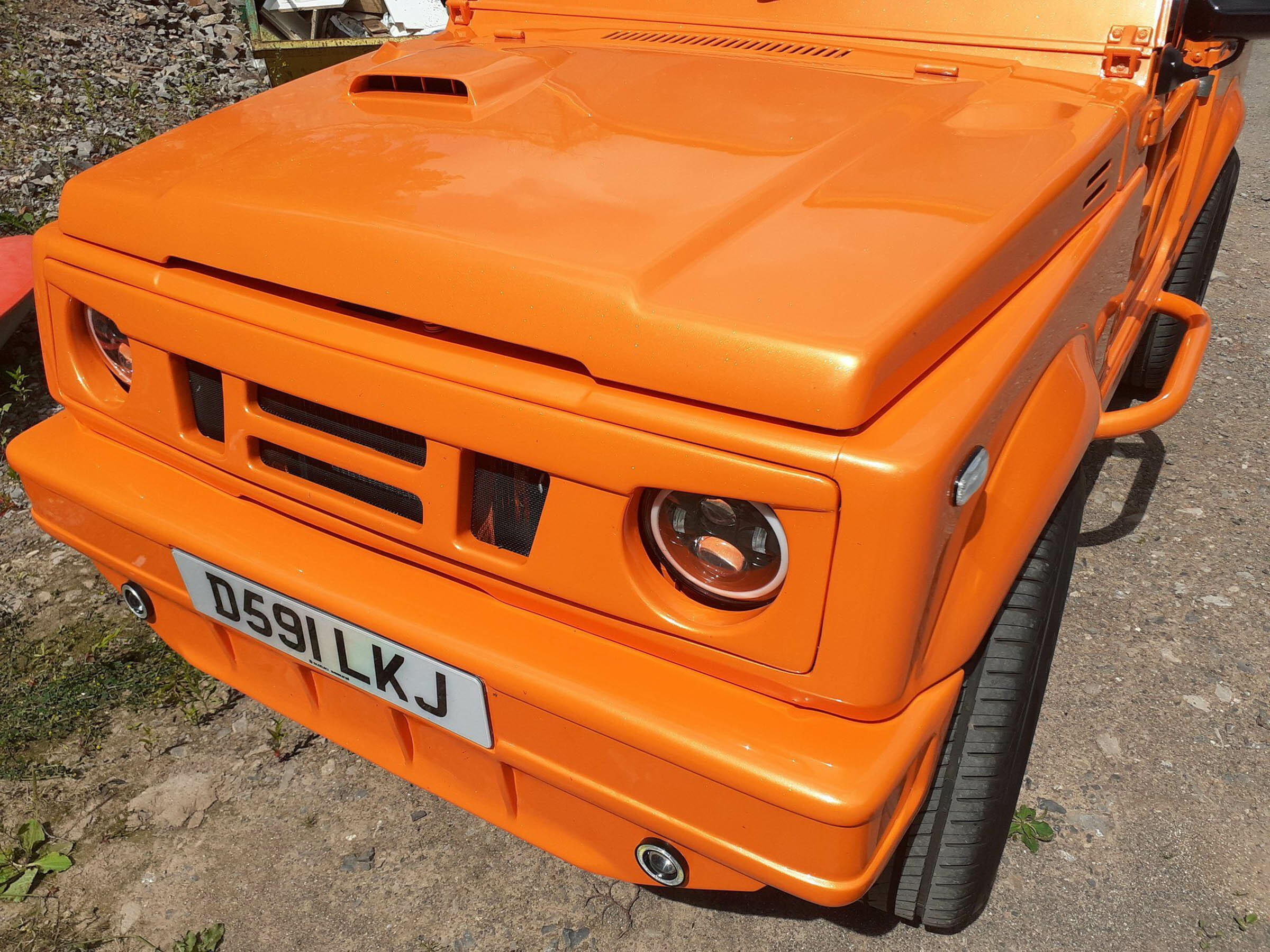 Ви ніколи не бачили Suzuki Jimny таким розлюченим