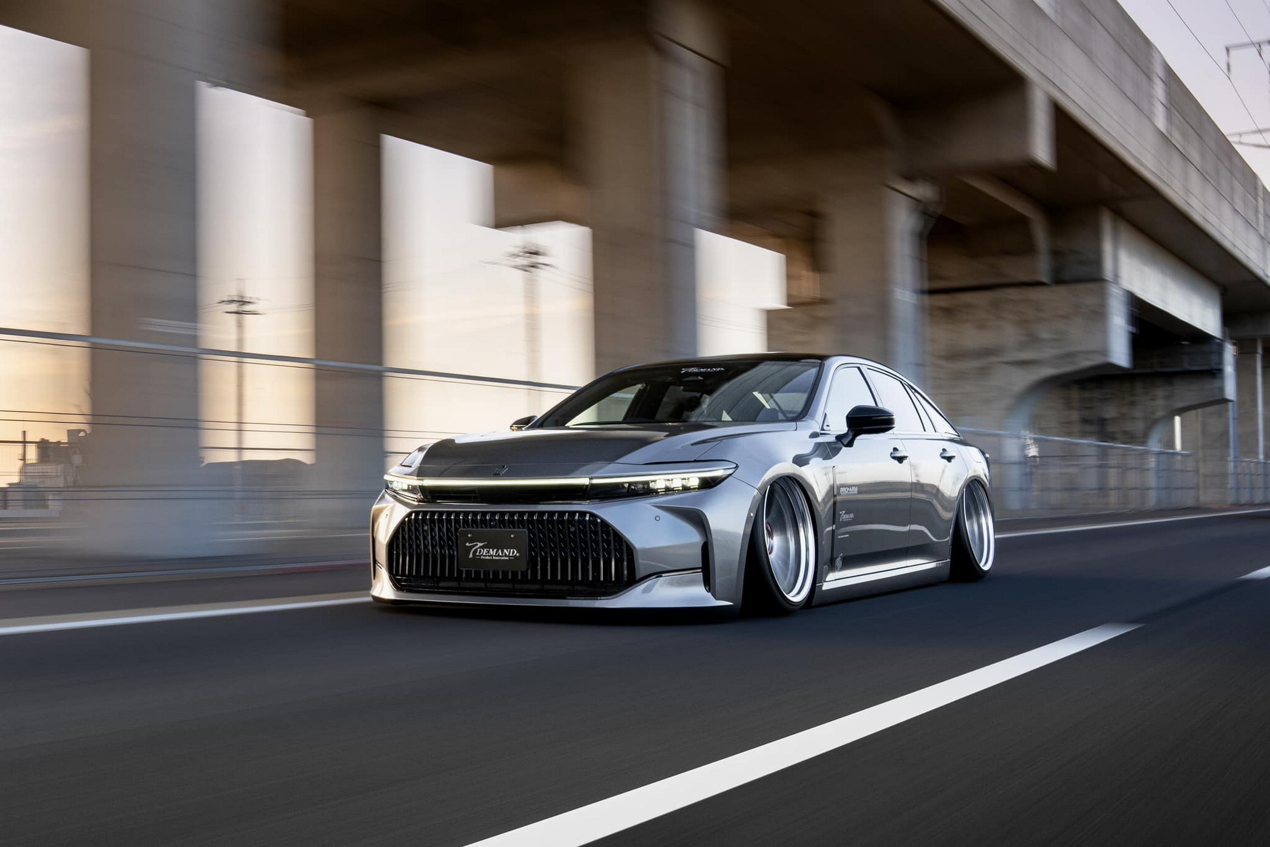 Toyota Crown Signia перетворилася на універсал, яким вона завжди мала бути