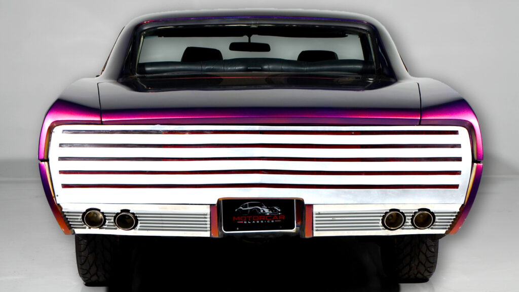 Цей знаменитий Pontiac був створений, щоб бути диким, і забув, де зупинитися