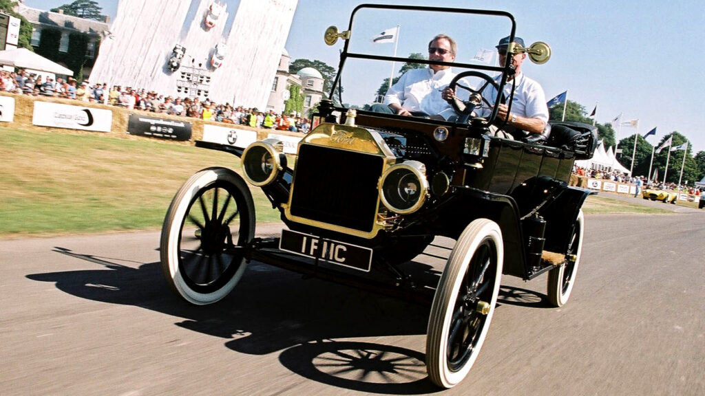 Останній автомобіль, який ви б очікували заарештувати за перевищення швидкості та вживання наркотиків, це Ford Model T