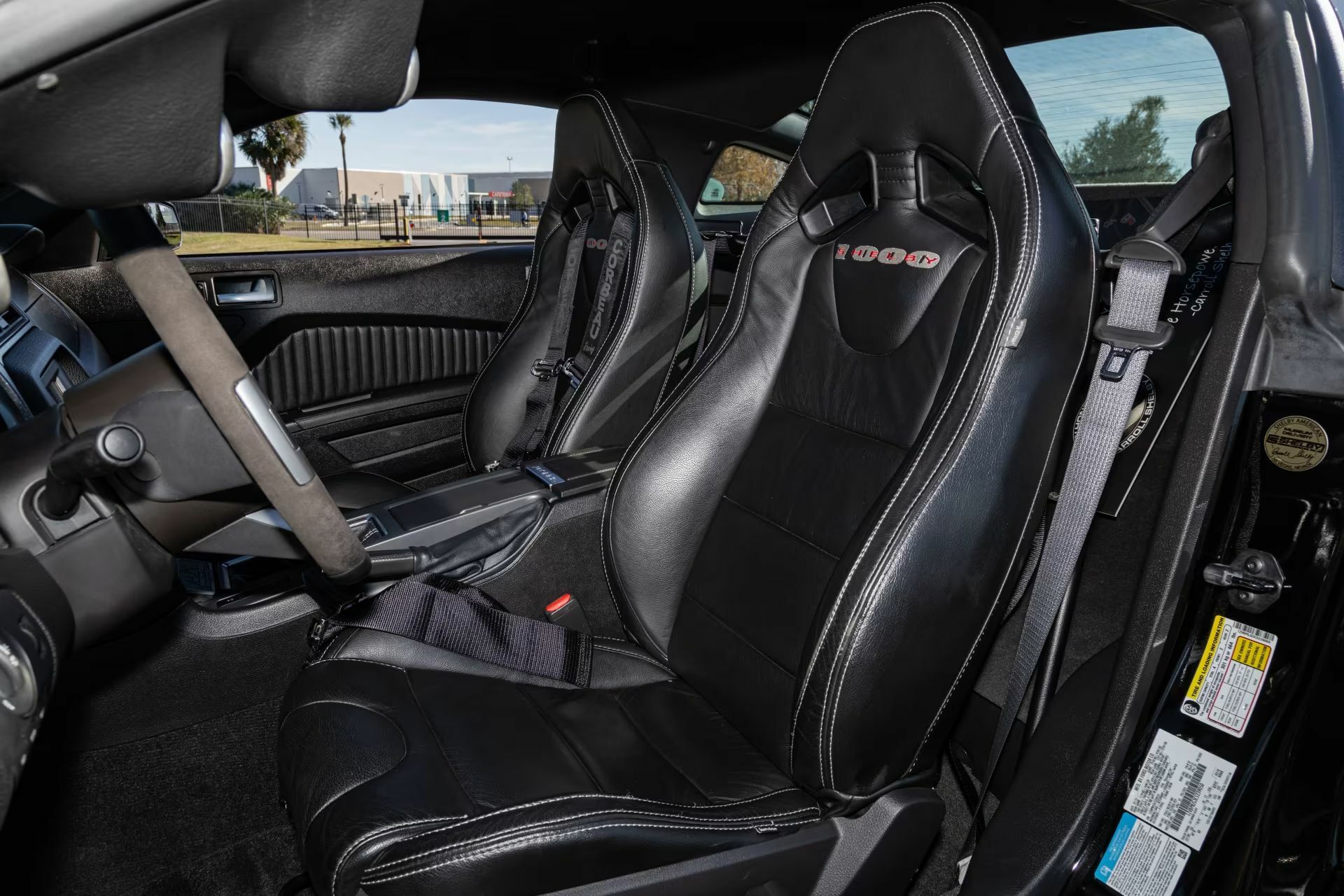 Цей Мустанг має більше потужності, ніж ваша страховка коли-небудь зможе витримати