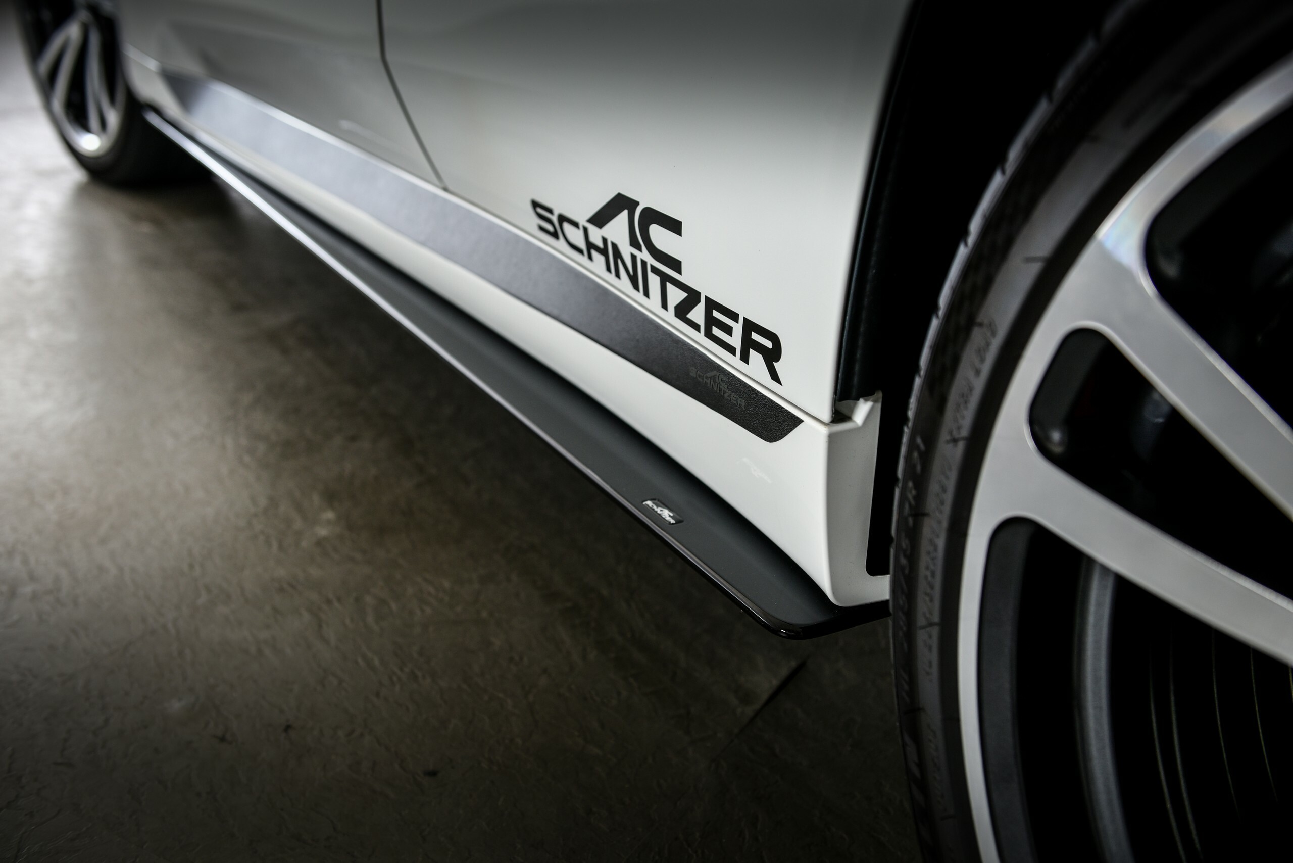 Тюнери BMW вже намагаються виправити стиль нового X3