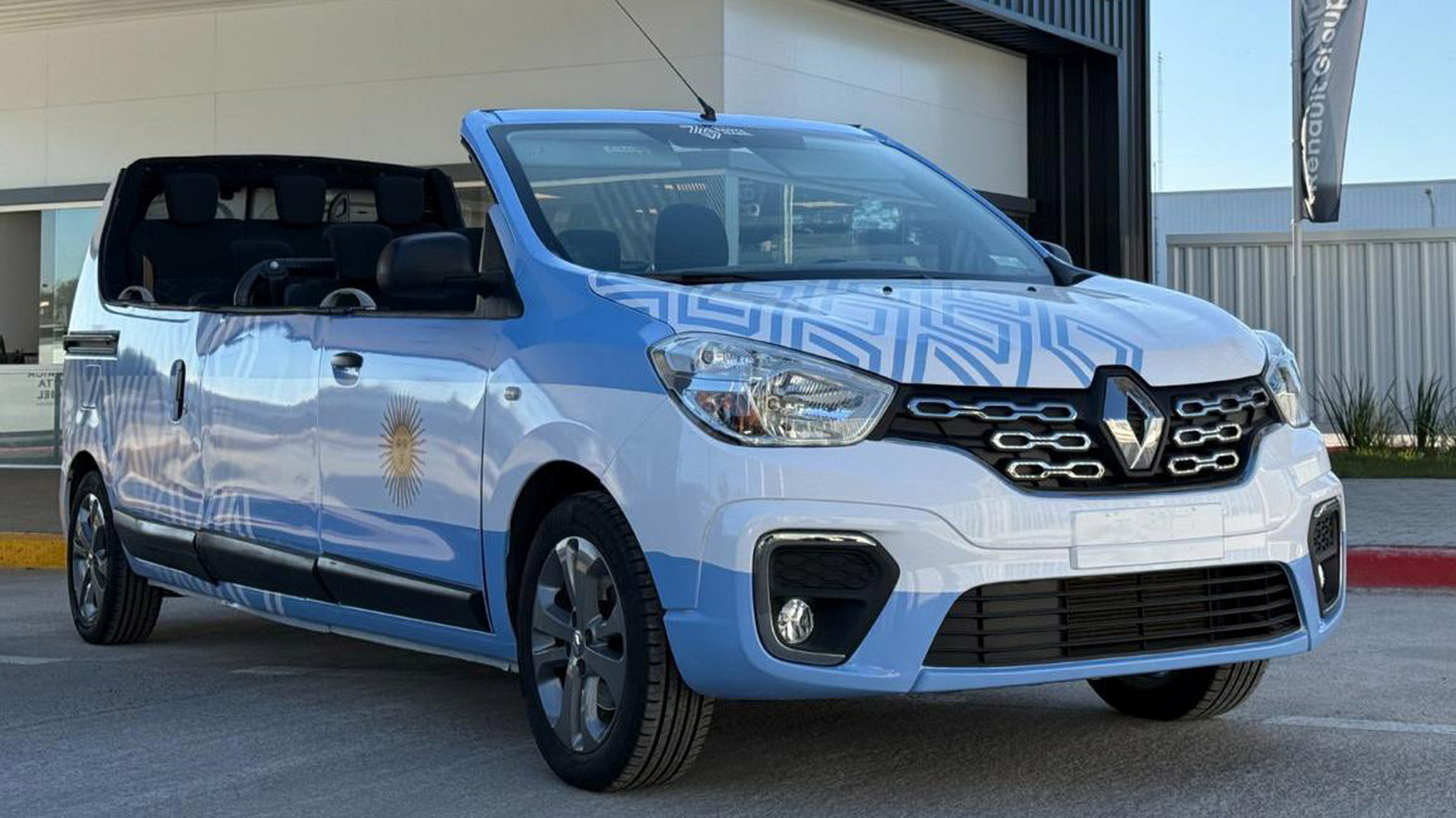 Це може бути найдивніший службовий автомобіль, який коли-небудь створював автовиробник