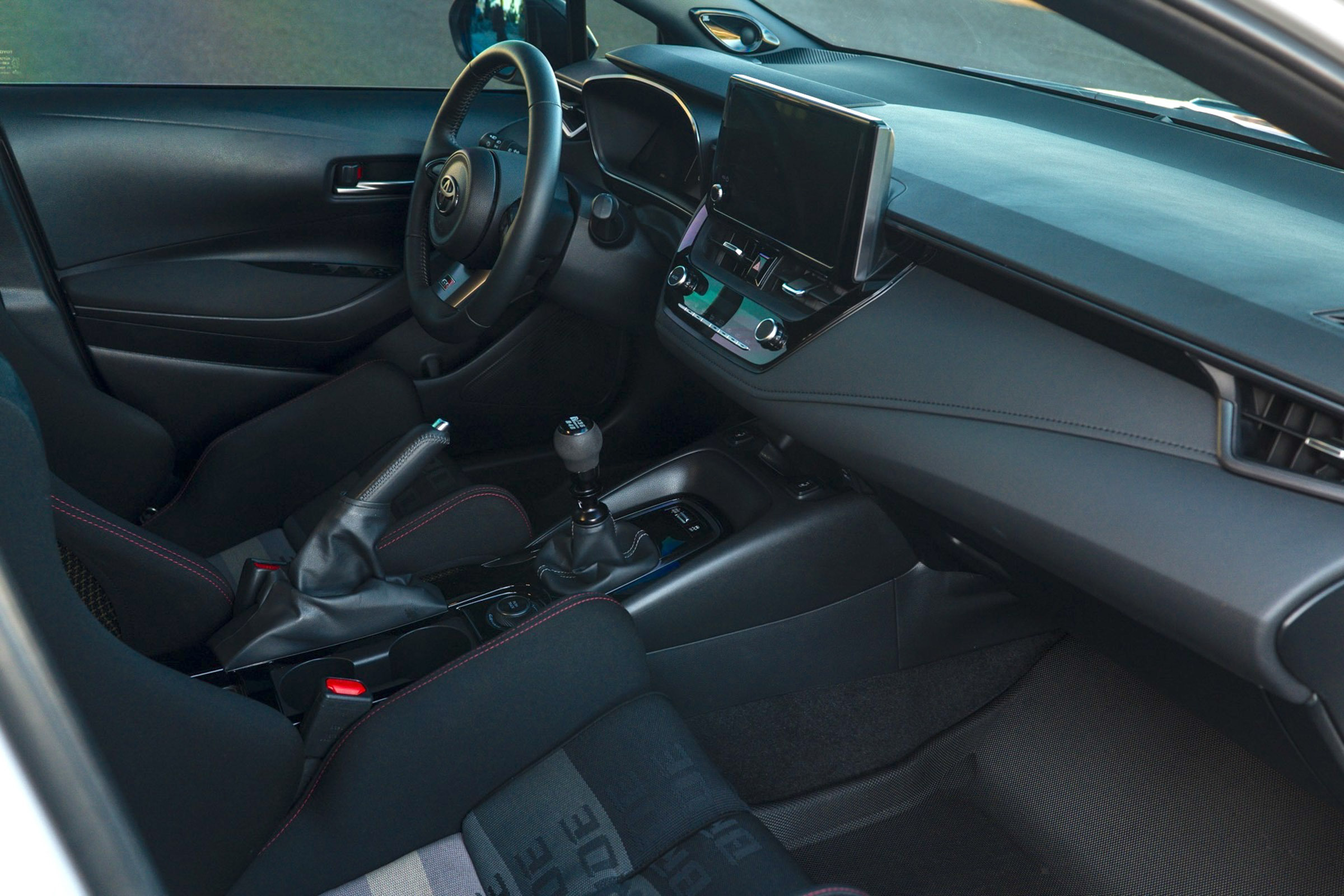 Дворічна Corolla GR продана дорожче, ніж нова