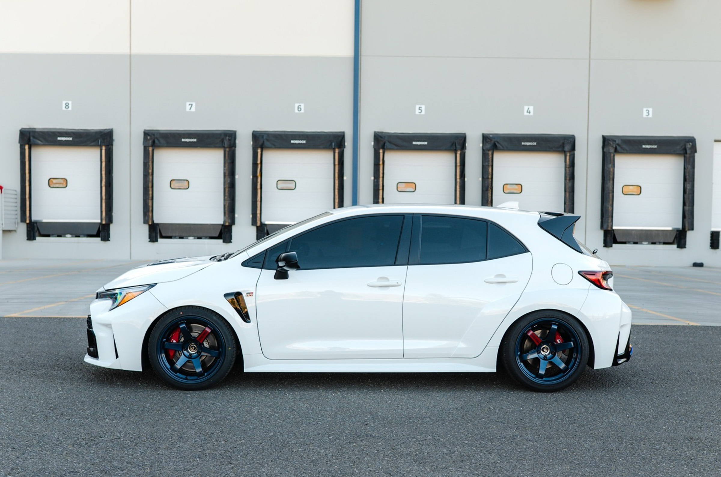 Дворічна Corolla GR продана дорожче, ніж нова