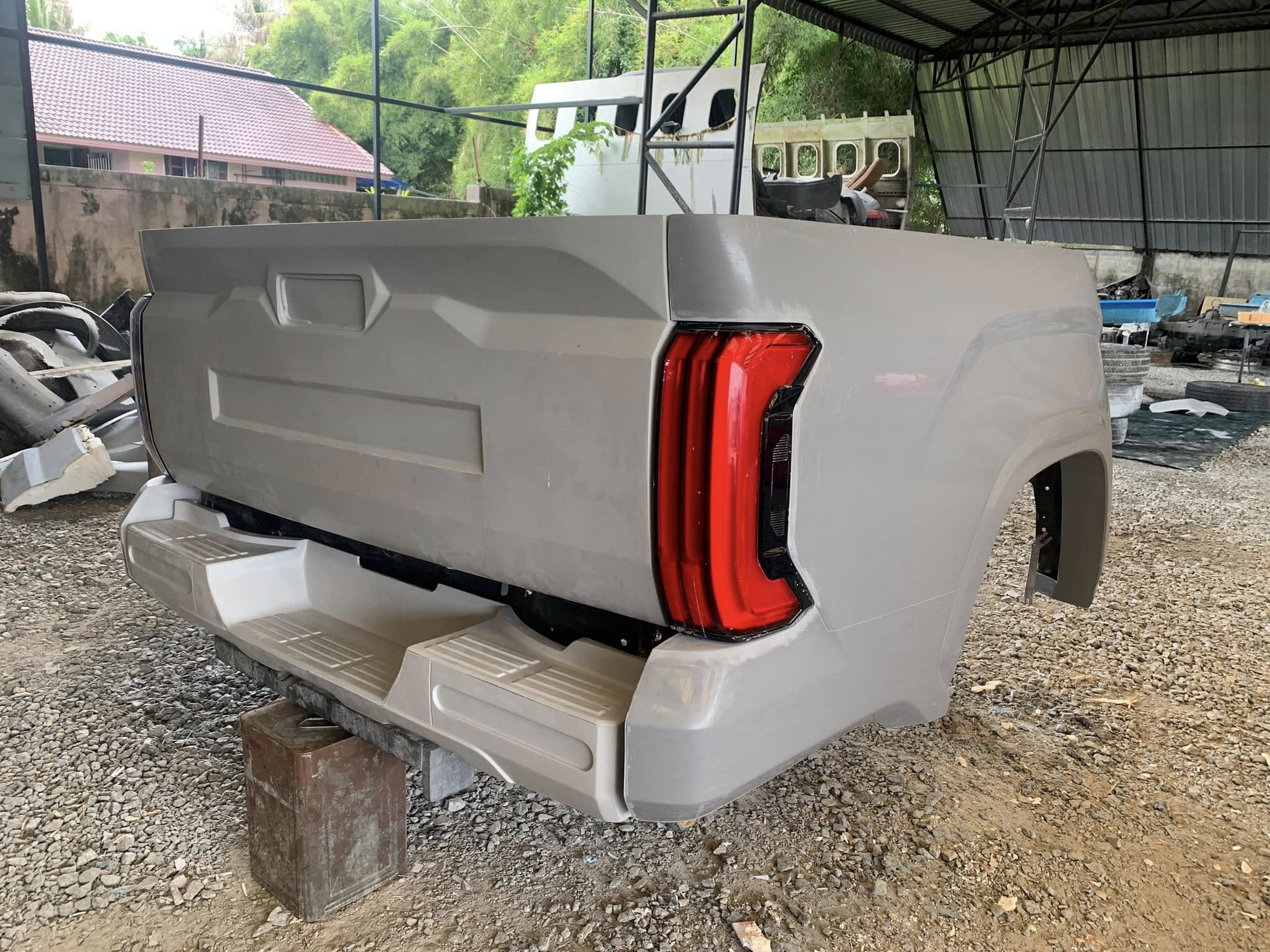 Ви поклянетеся, що це справжня тундра, поки не придивитеся ближче