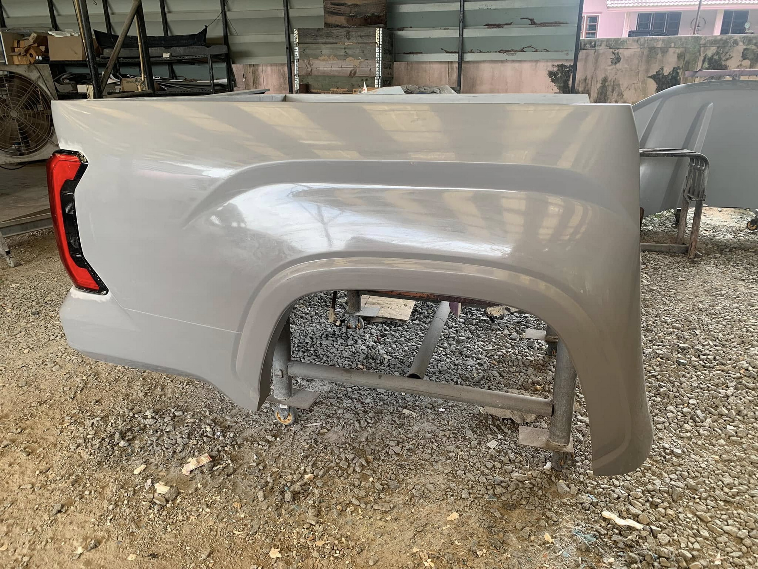 Ви поклянетеся, що це справжня тундра, поки не придивитеся ближче