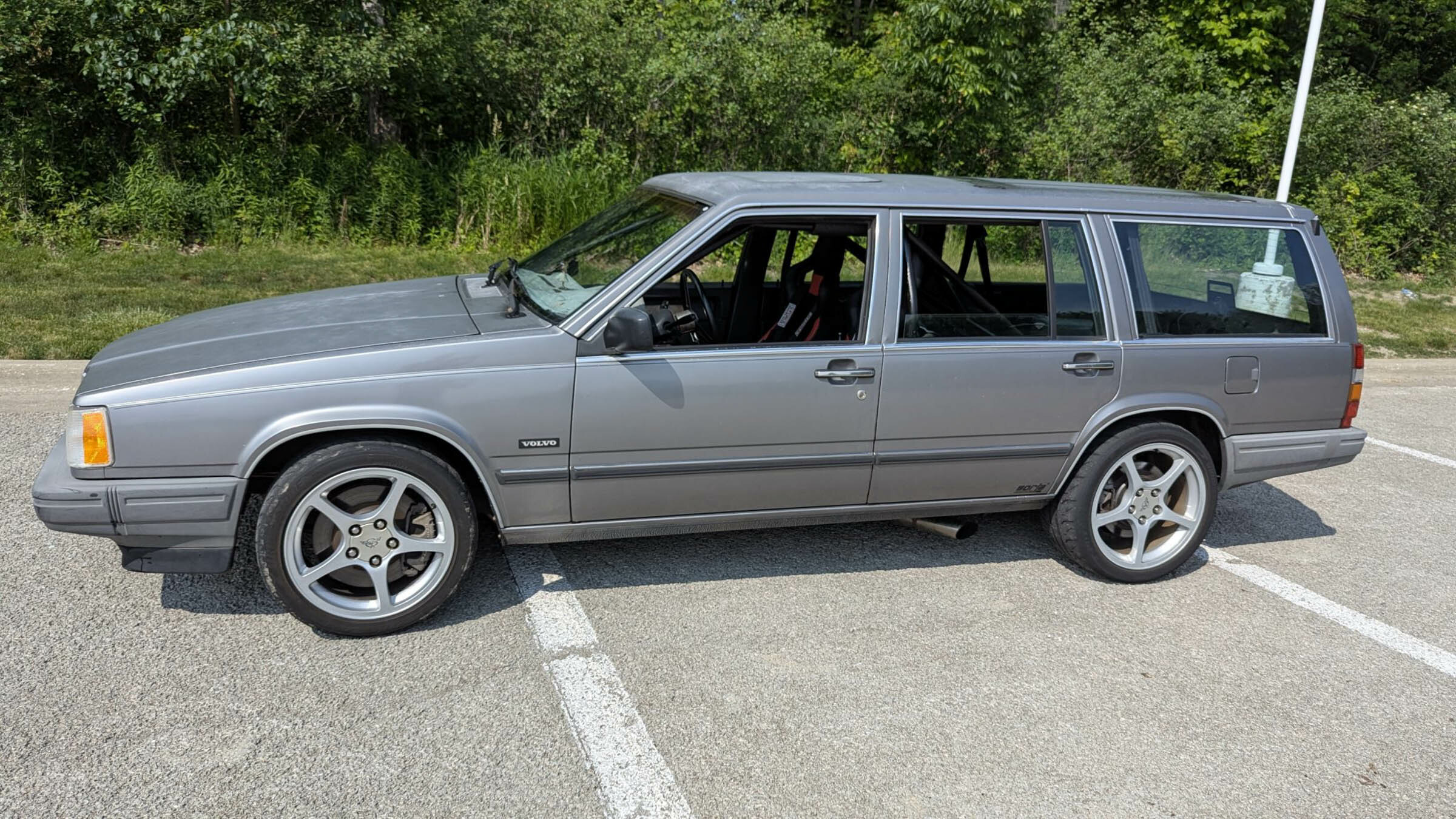 У цьому шведському універсалі є щось дуже американське