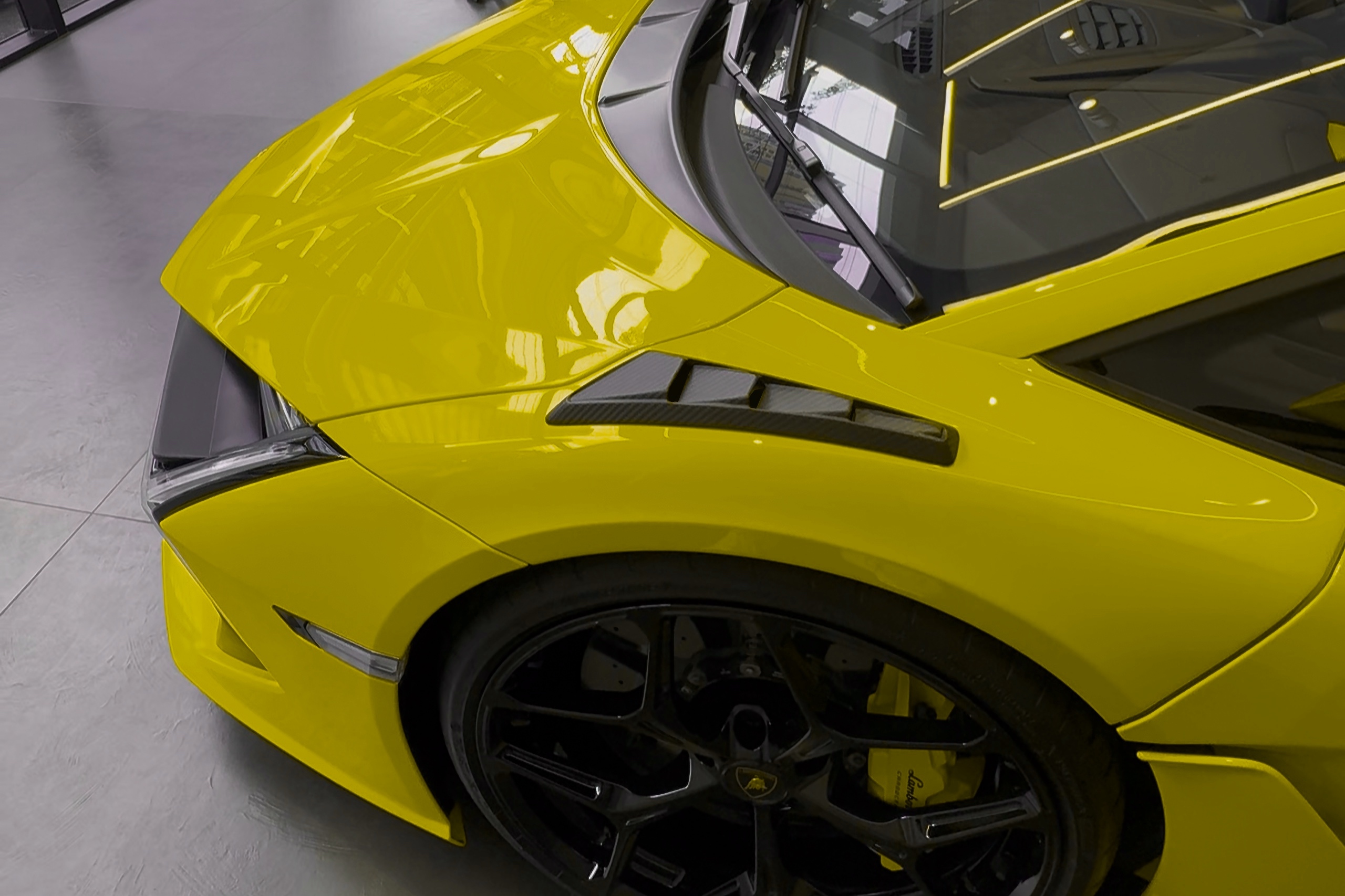 Найскандальніший мод Lamborghini, який ви побачите сьогодні, не від Mansory