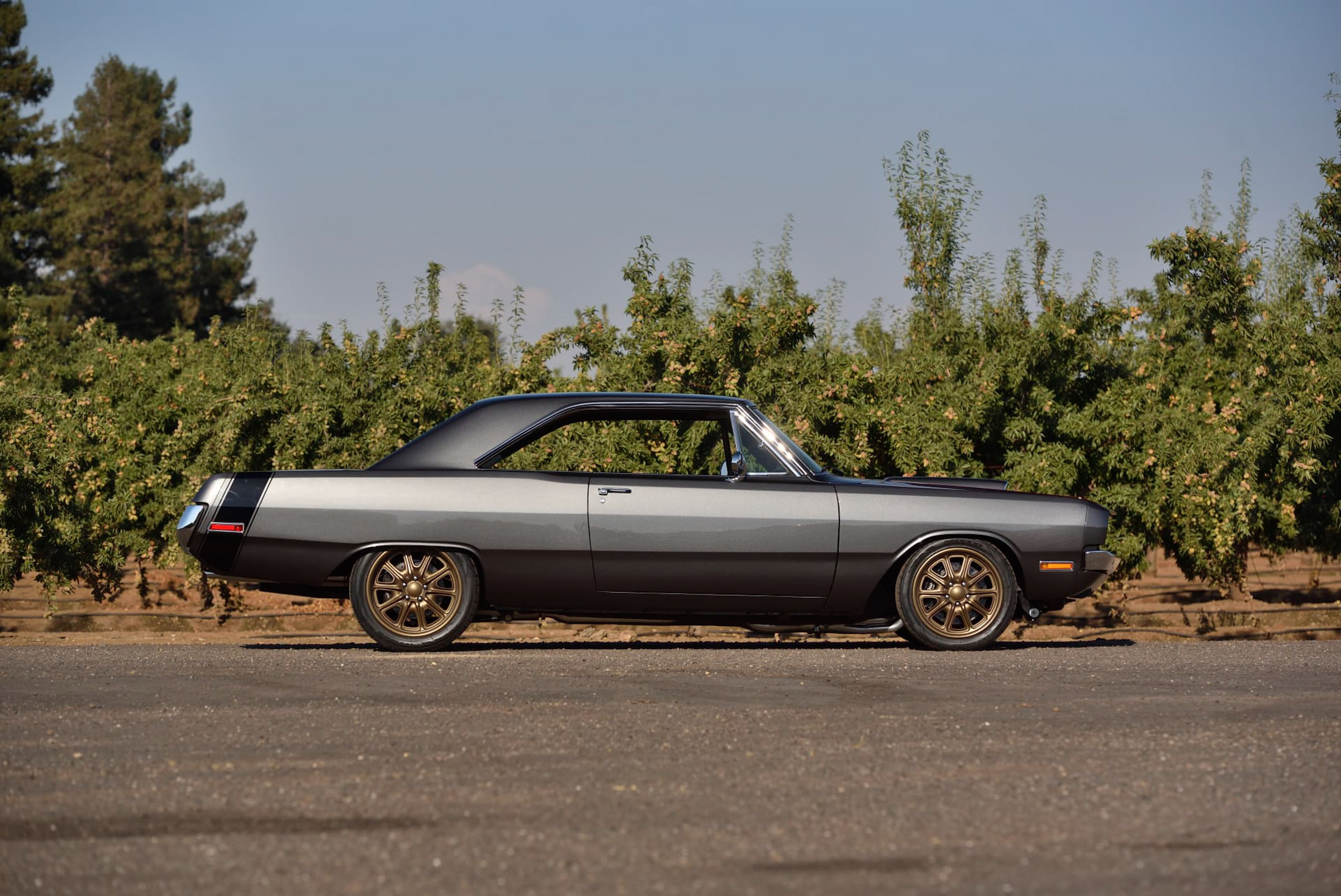 Цей маленький Dodge щойно влаштував бійку з кожним зарядним пристроєм, якого бачив