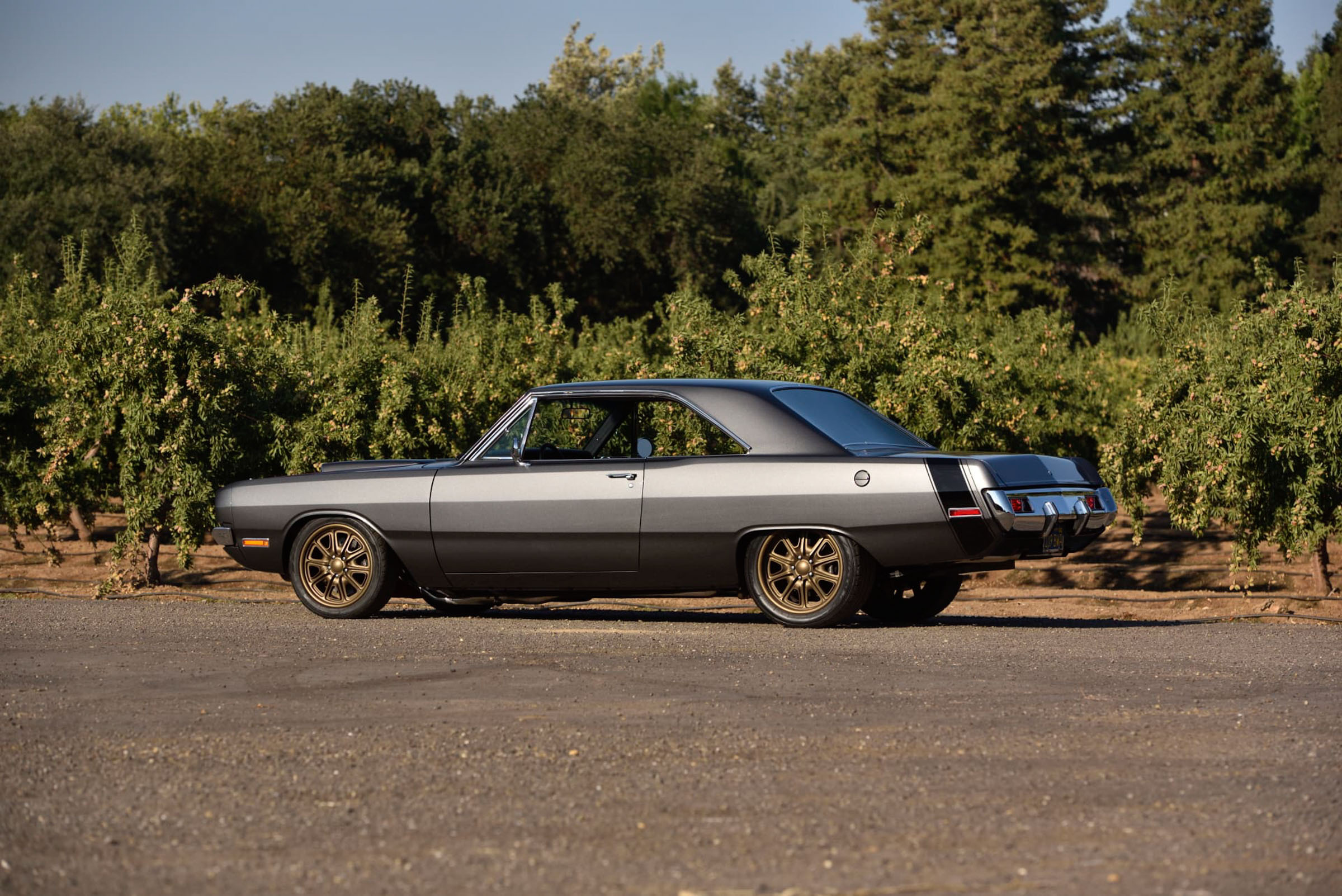 Цей маленький Dodge щойно влаштував бійку з кожним зарядним пристроєм, якого бачив