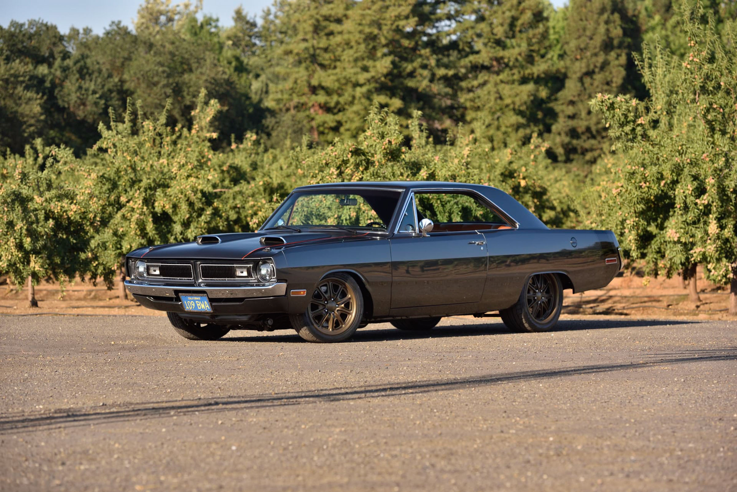 Цей маленький Dodge щойно влаштував бійку з кожним зарядним пристроєм, який потрапив у поле зору