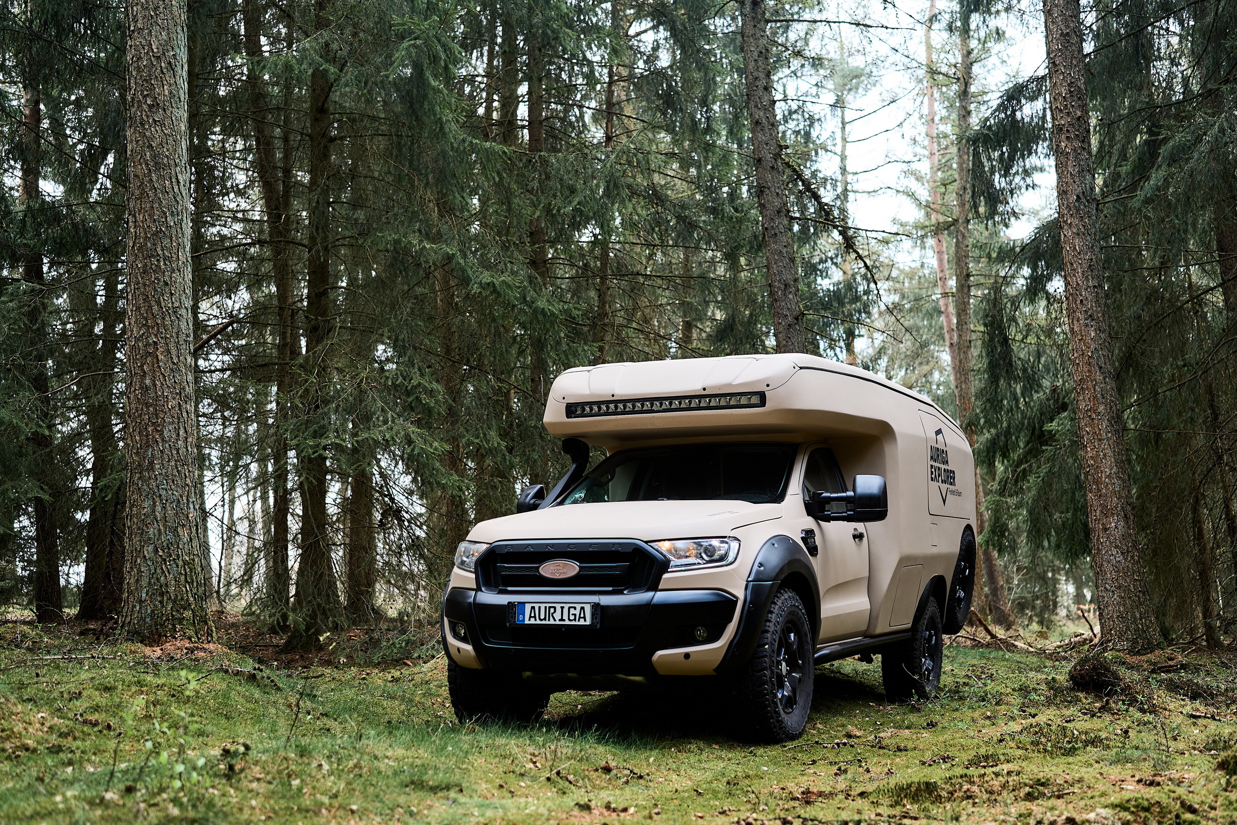 Цей розширюваний мобільний будинок Ford робить Cybertruck звичайним