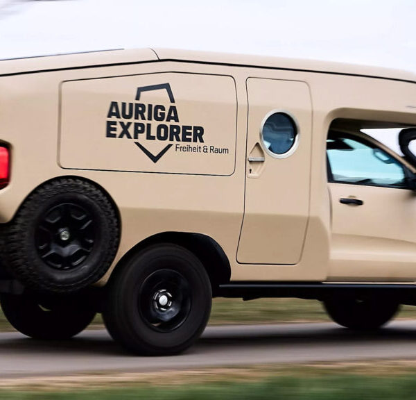 Цей розширюваний мобільний будинок Ford робить Cybertruck звичайним