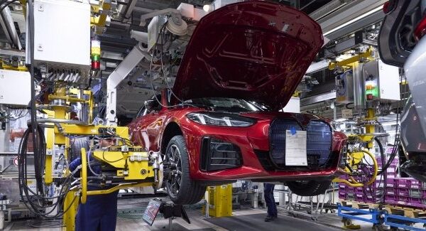 Європейські продажі авто збільшились у 2025 році.