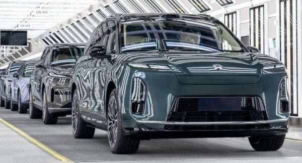 Неперевершений збут нових автівок у Китаї 2025 року: іншим країнам не наздогнати