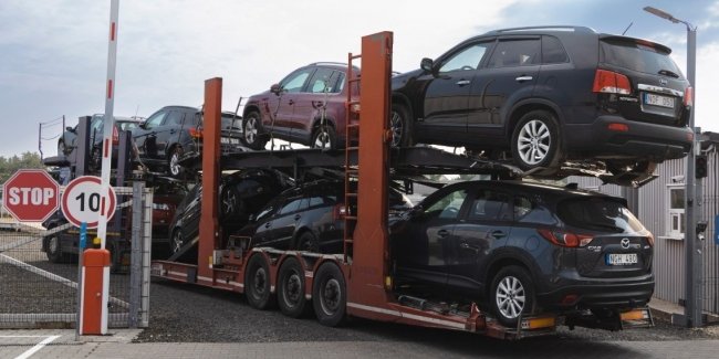 Названо найпопулярніші «свіжопригнані» легкові авто 2025 року