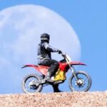 Stark VARG EX: Новий рекорд висоти для електричного мотоцикла.