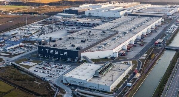 Реалізація Tesla в Китаї обвалилась на 45 відсотків