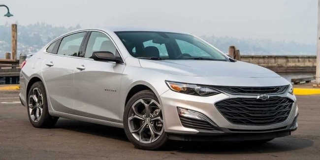 Chevrolet Malibu несподівано став одним з найбільш затребуваних старих авто в США