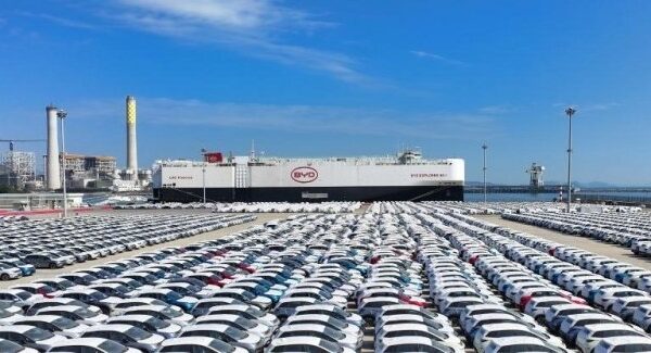 Автопродажі в Китаї: січневе падіння на 20%