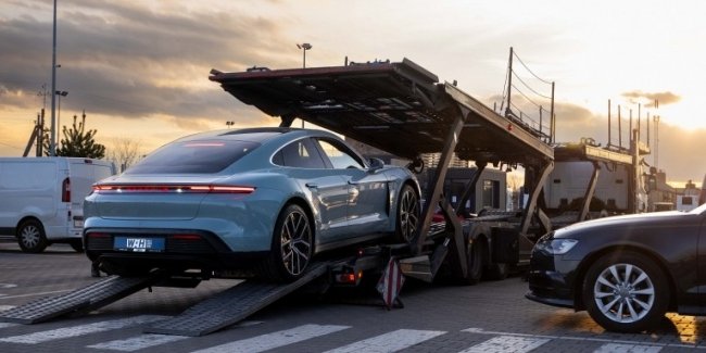 Торік імпортовані в Україну автівки мали в середньому 9 років.