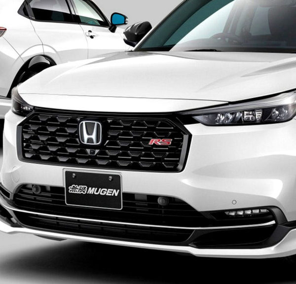 Mugen HR-V має два вихлопні патрубки, але потужності вистачає лише на один