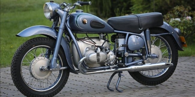 В Євросоюзі збувають раритетний 69-річний мотоцикл з Києва за 50 тисяч доларів.