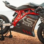 Чеська компанія-стартап презентувала електричний мотоцикл REVO-1.