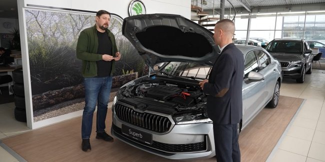 Лютий: Автомобільні фаворити українців