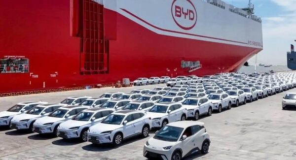 У лютому глобальні збути BYD впали більш ніж на 41%.