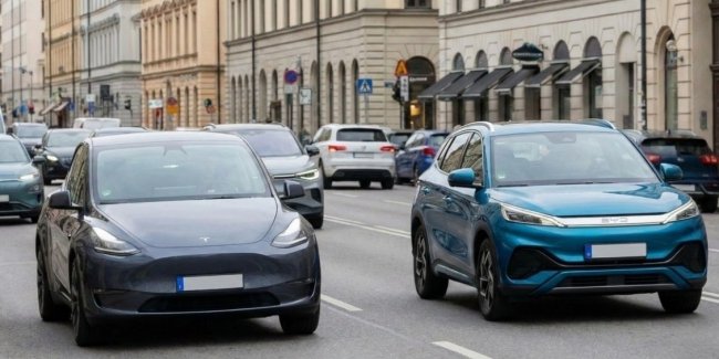 BYD випередила Tesla: у 2025 році світові продажі електрокарів досягли піку в…