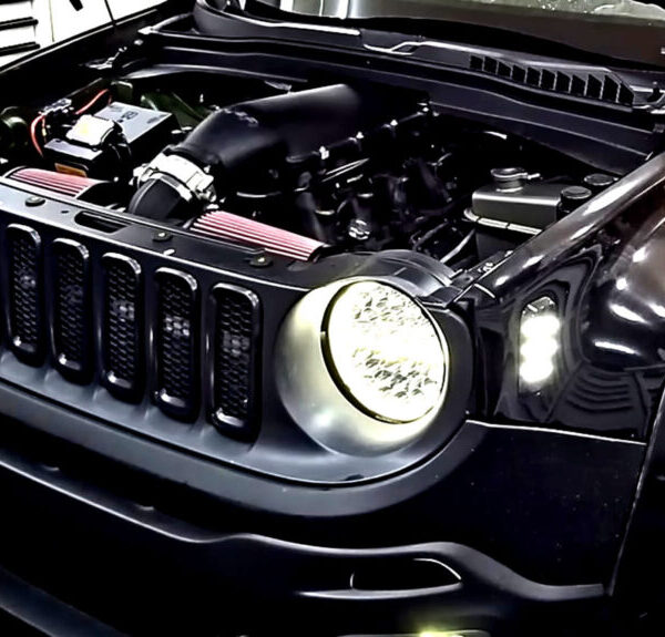 Хтось створив Jeep Renegade Stellantis, якого нам так і не дав