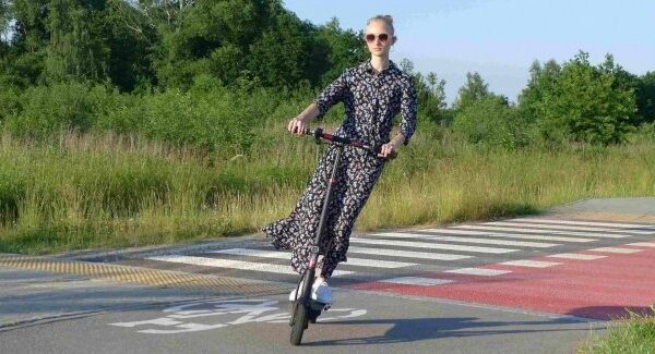 Електросамокати можуть потрапити під заборону в парках Варшави.