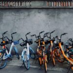 Машина, велосипед или мопед: какой транспорт выбрать для города