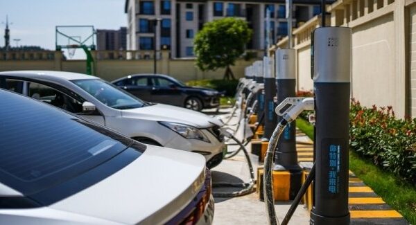 Європа значно поступається Китаю в реалізації електрокарів.