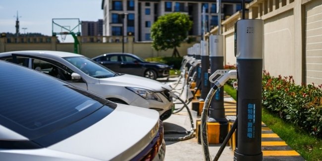 Європа значно поступається Китаю в реалізації електрокарів.