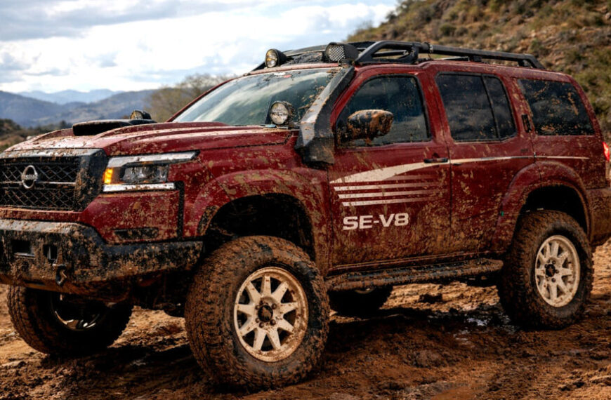 Nissan Pathfinder знову стає дивним для SEMA