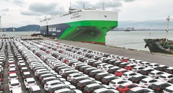 Китай побив рекорд з продажу електромобілів за кордон через вартість нафти